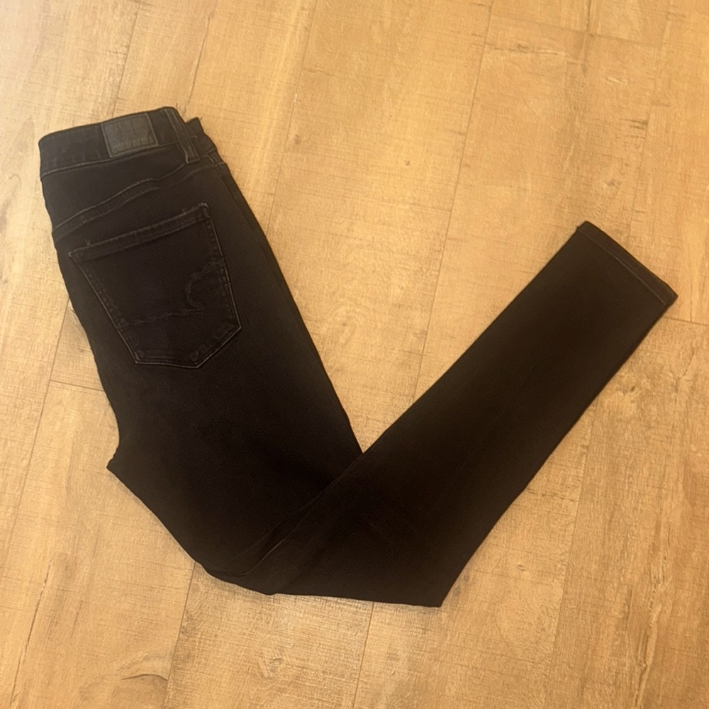 Women’s high waist American Eagle black skinny jeans, ultra stretchy 8 Long